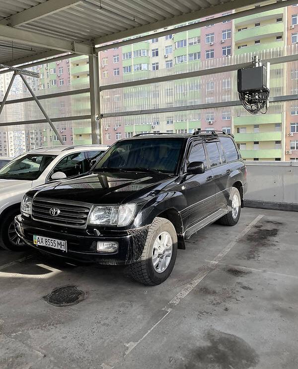 Toyota Land Cruiser 100 VX 2004