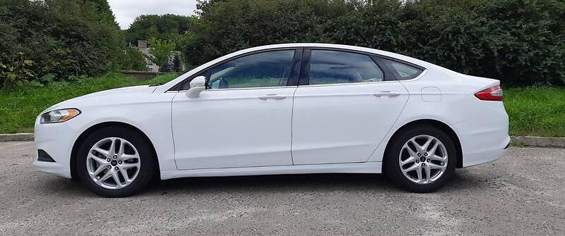Ford Fusion SE 2013