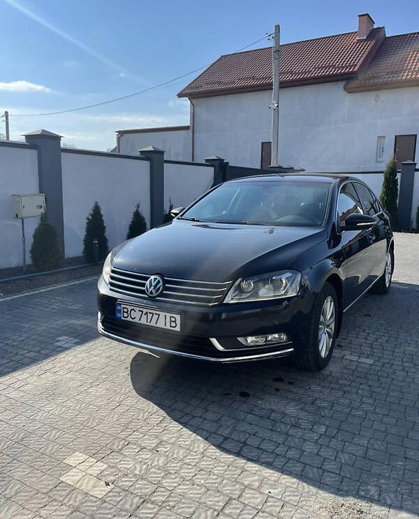 Volkswagen Passat B7 2012