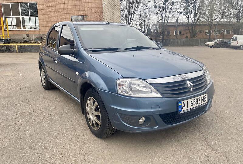 Renault Logan 2011