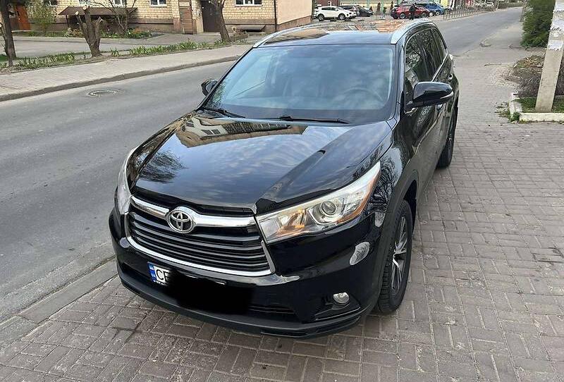 Toyota Highlander XlE 4Wd  2016