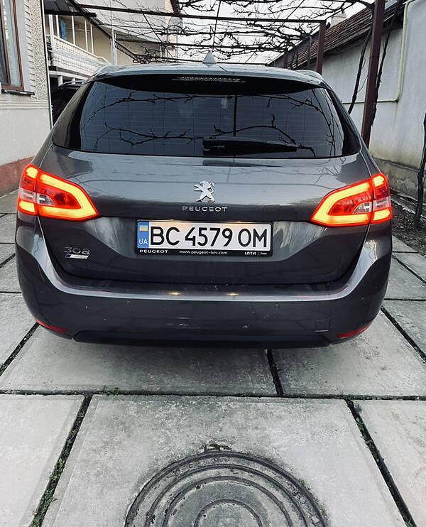 Peugeot 308 2016