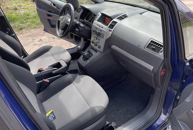 Opel Zafira 2014
