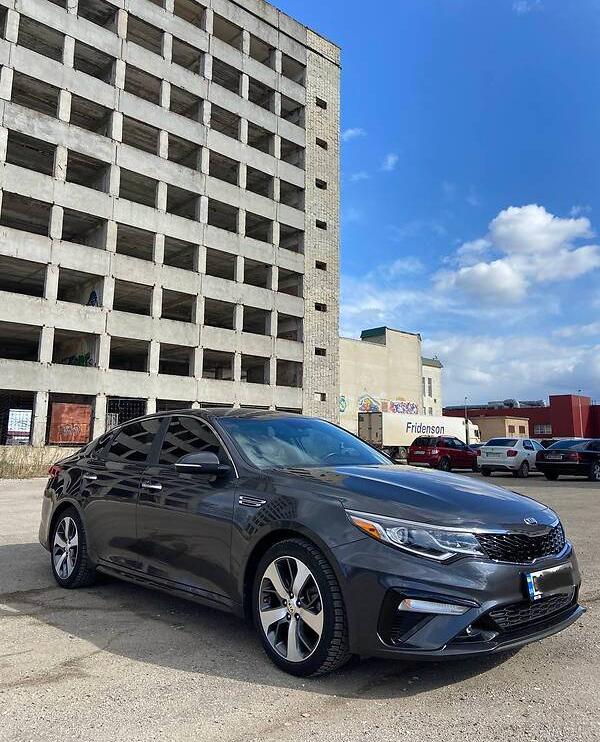 Kia Optima S 2019