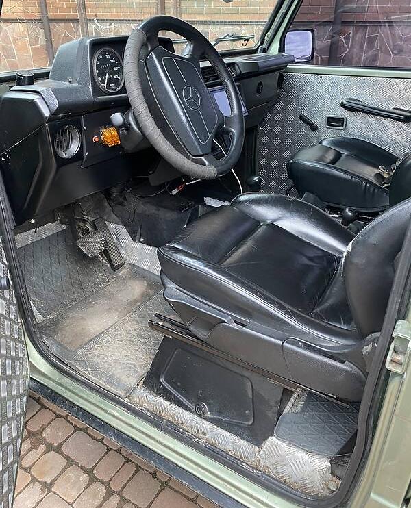Mercedes-Benz G 320 1983