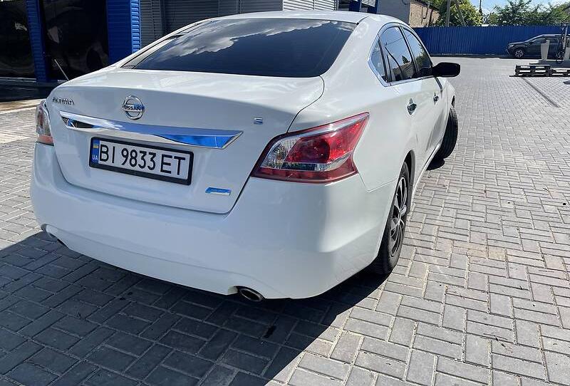 Nissan Altima 2012