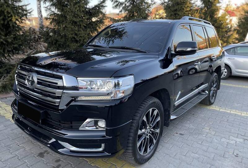 Toyota Land Cruiser 200 2019