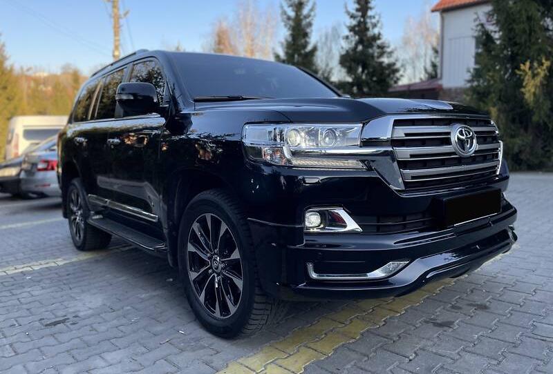 Toyota Land Cruiser 200 2019