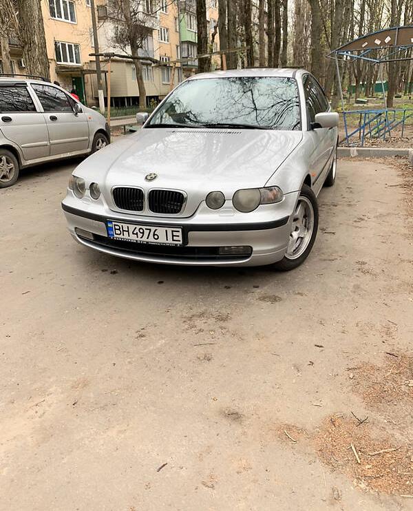 BMW 320 compact 2002