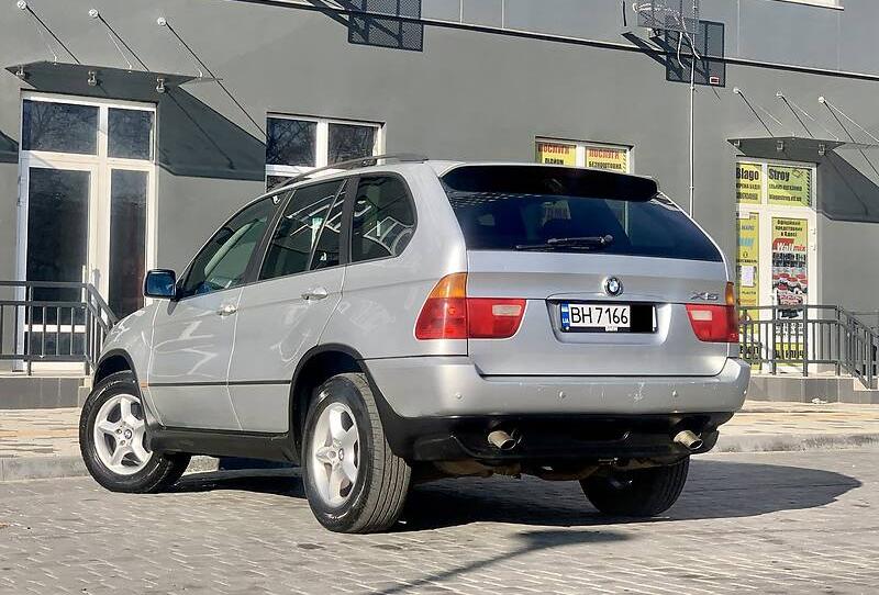 BMW X5   2003