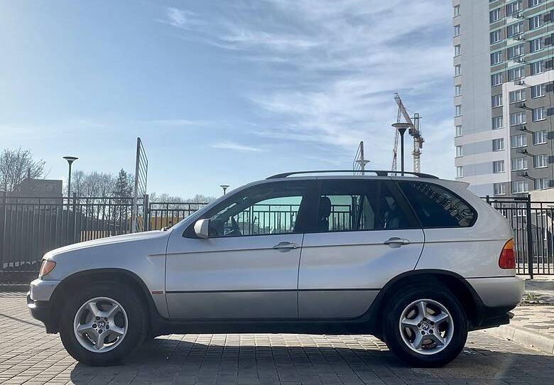 BMW X5   2003