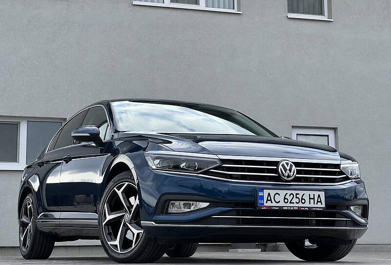 Volkswagen Passat B8 ELEGANCE 4x4 DINAUDY 2019