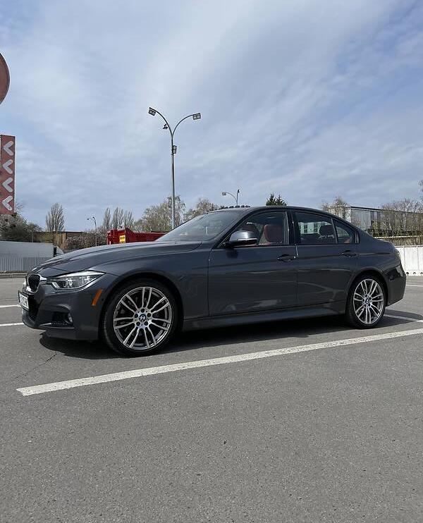 BMW 330 XDrive  2018