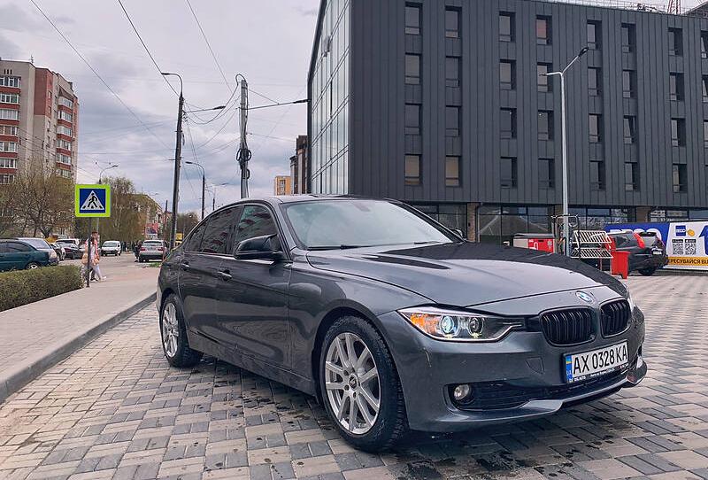 BMW 328 2014