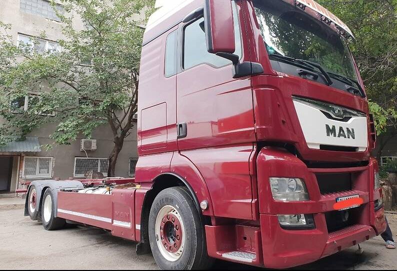 MAN TGX KOMPLEKT spricepom 2016