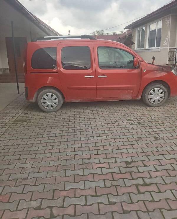 Renault Kangoo пасс. 2012
