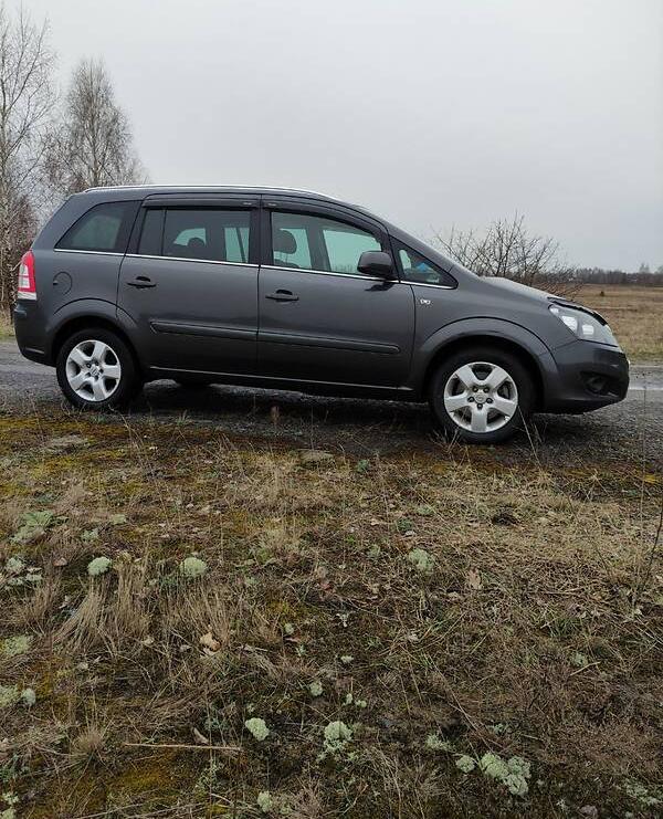 Opel Zafira 2012