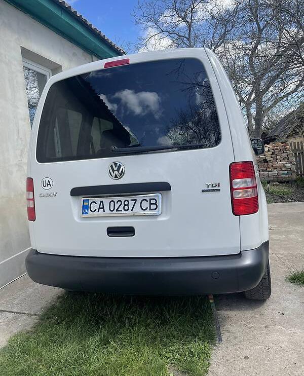Volkswagen Caddy пасс. 2011