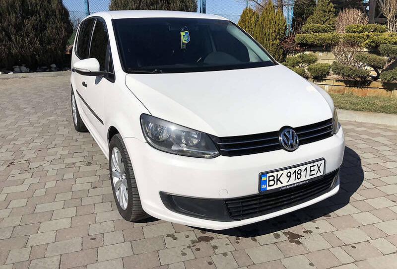 Volkswagen Touran 2011