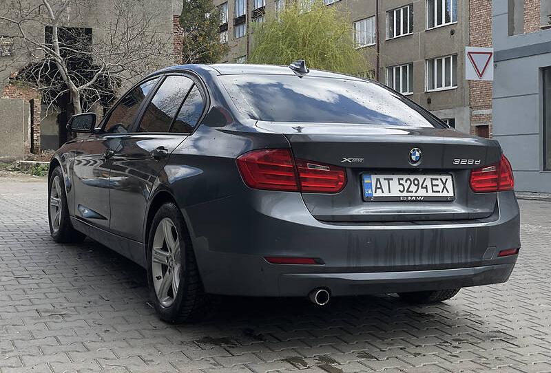 BMW 328 2015