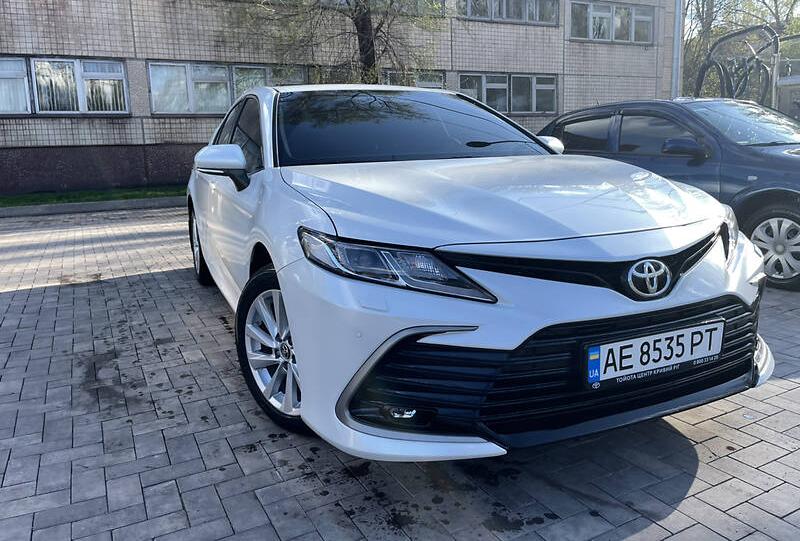 Toyota Camry 2021