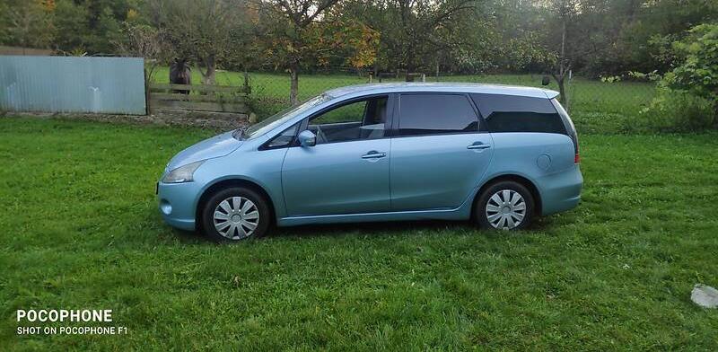 Mitsubishi Grandis 2004