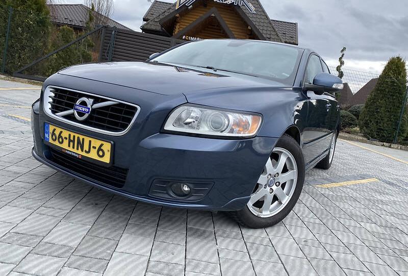 Volvo V50 D2 2011