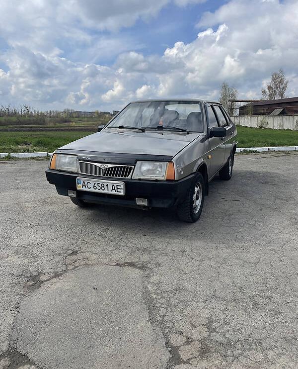 ВАЗ 21099 2000