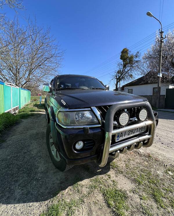 Mitsubishi Pajero Sport 2005