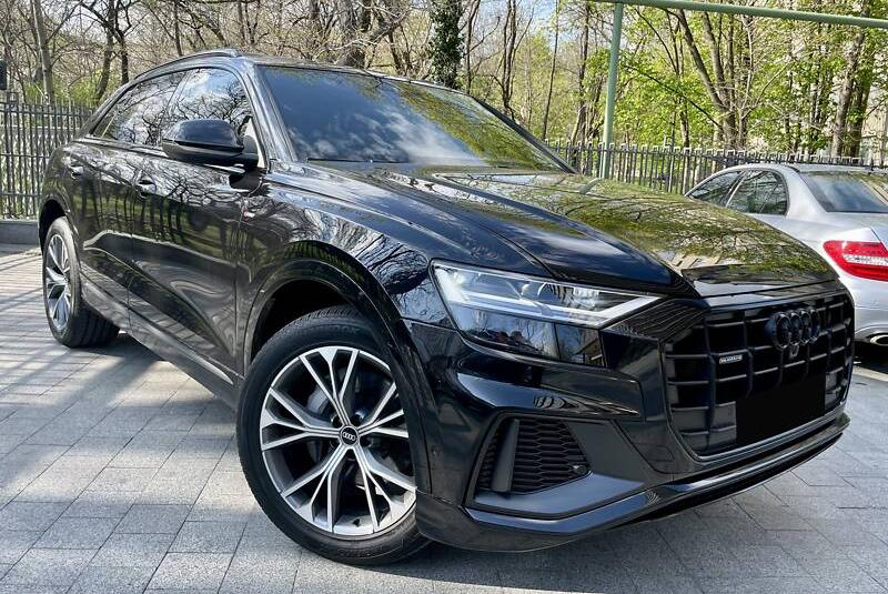 Audi Q8 S Line 2021