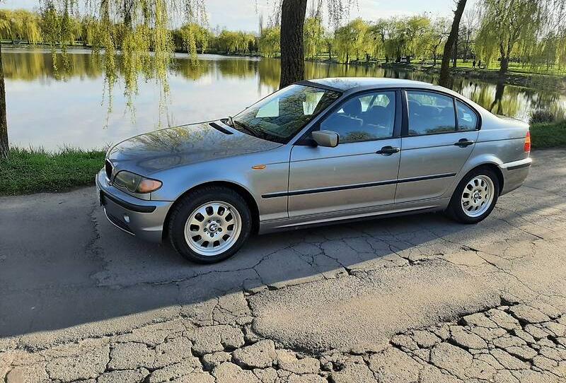 BMW 318 2003