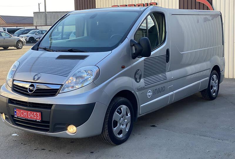 Opel Vivaro груз. Long 2013