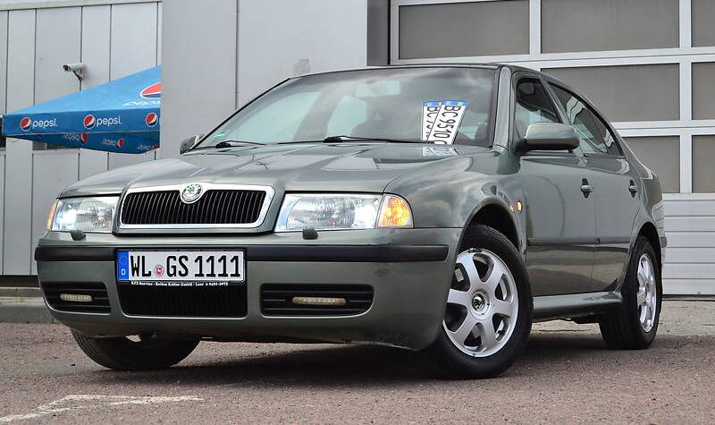 Skoda Octavia Tour ELEGANCE MPI 2002