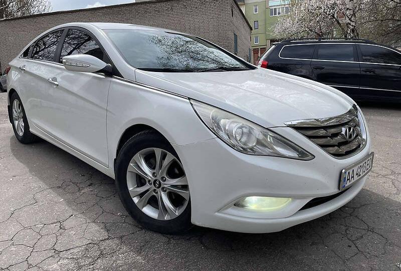 Hyundai Sonata 2010