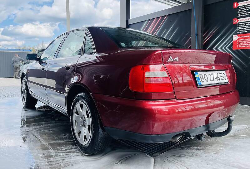 Audi A4 1.6 MPI SVIZHA 2000