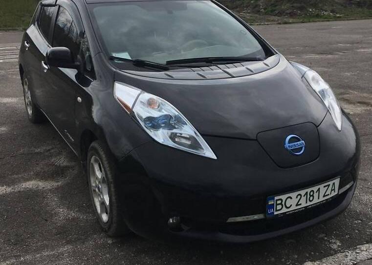 Nissan Leaf SV 2012
