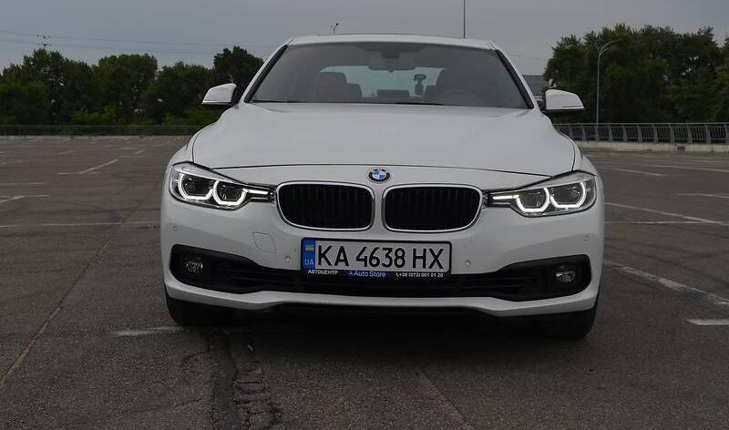 BMW 328 2016