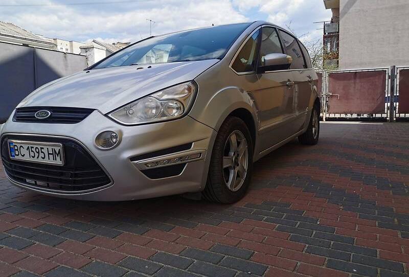 Ford S-Max 2010