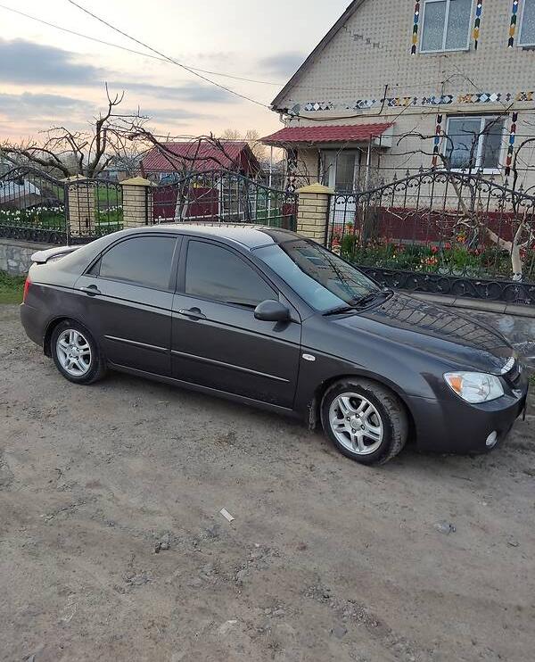 Kia Cerato 2006