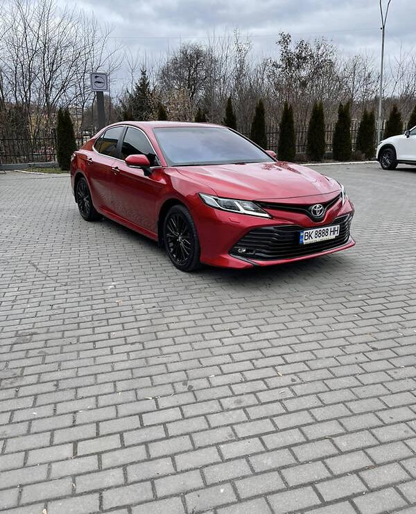 Toyota Camry 2018