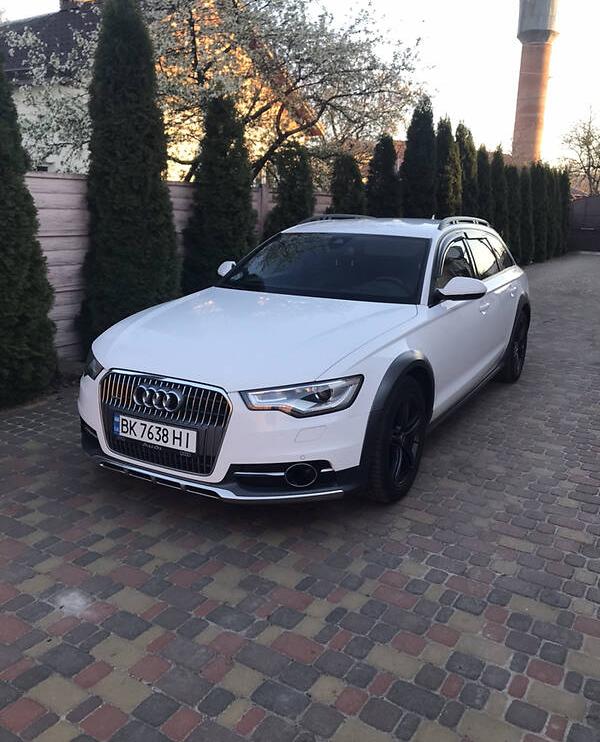 Audi A6 Allroad 2012