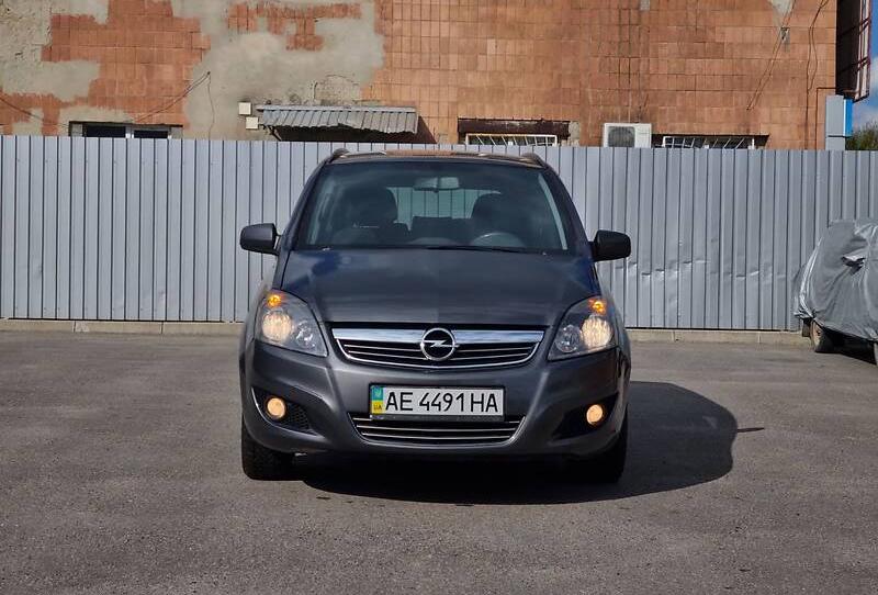 Opel Zafira 2012