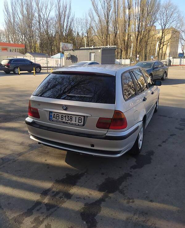 BMW 320 2001