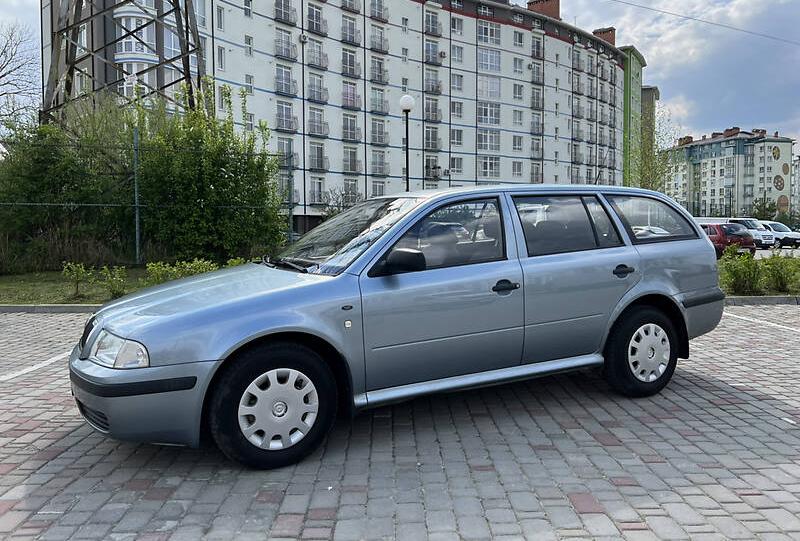 Skoda Octavia Tour 1.6 MPI 2003