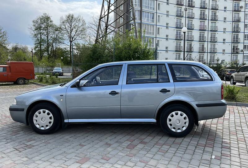 Skoda Octavia Tour 1.6 MPI 2003