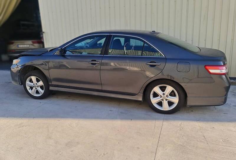 Toyota Camry 2.5L I4 FI DOHC 16V  2011