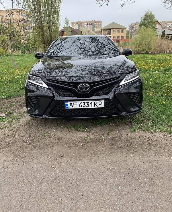 Toyota Camry 70  2019