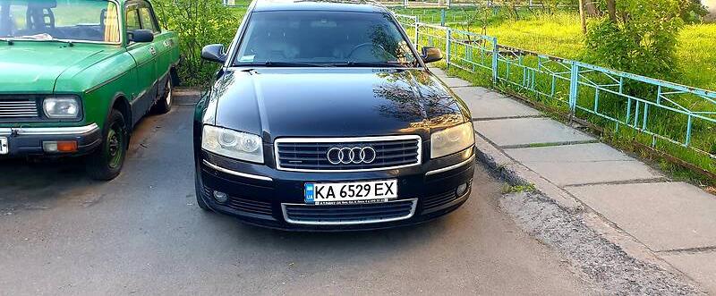 Audi A8 QUATTRO 2003