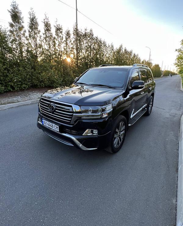 Toyota Land Cruiser 200 2017