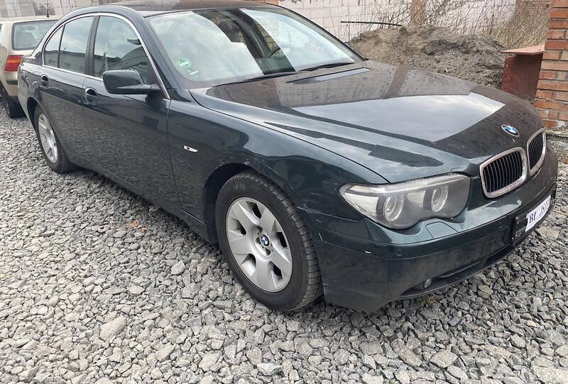 BMW 735 2003